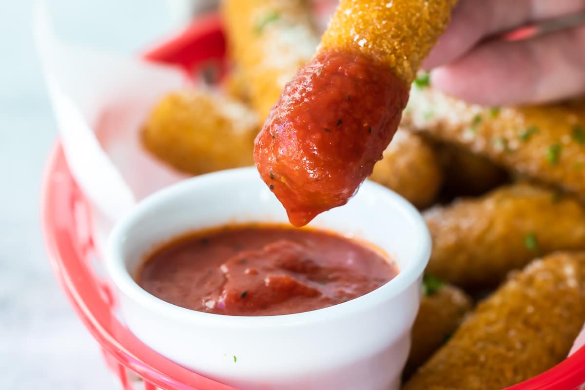 Classic Mozzarella Sticks