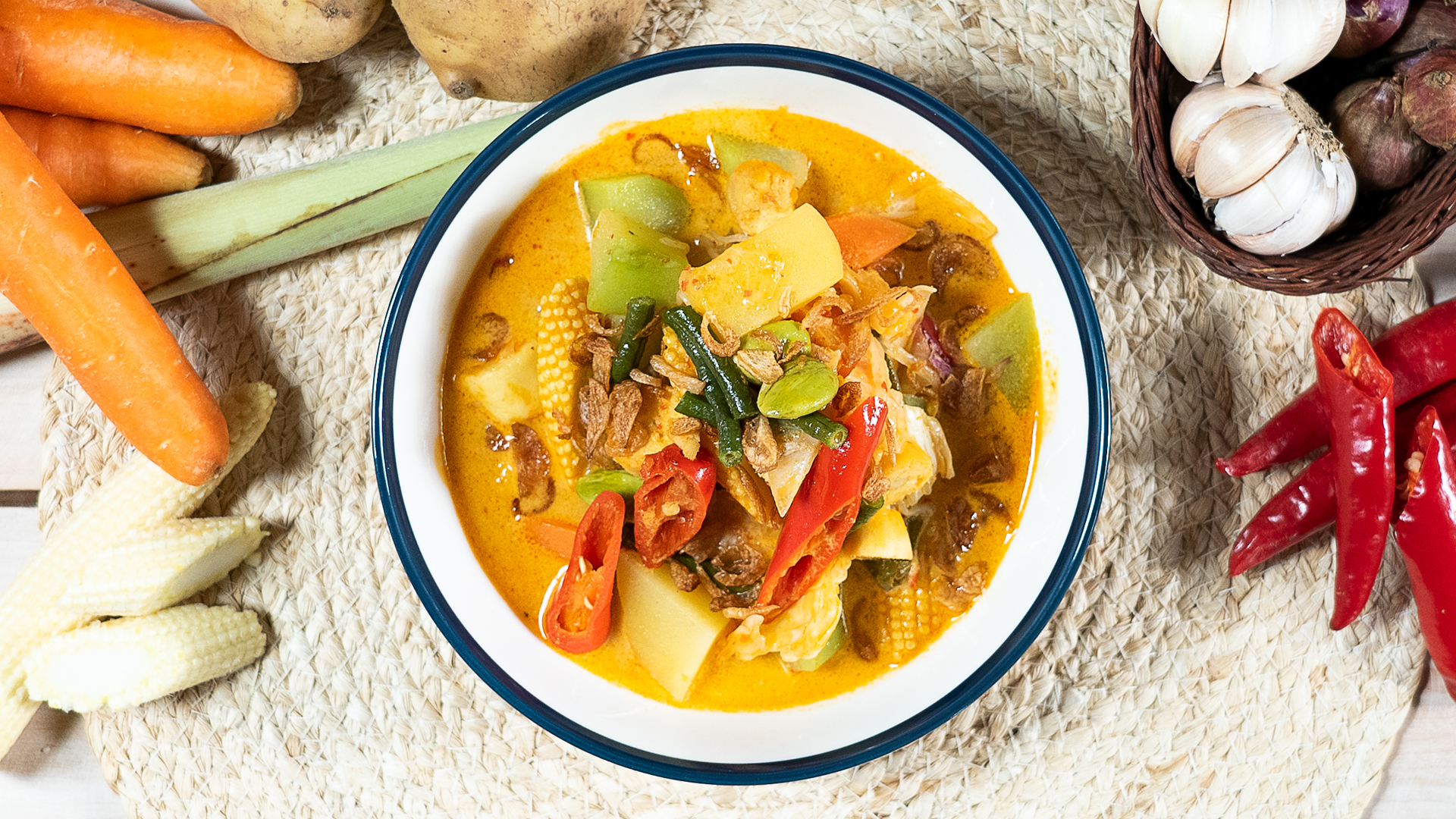 Sayur Besan khas Betawi, hidangan tradisional dengan kuah santan gurih dan bahan utama terubuk yang unik