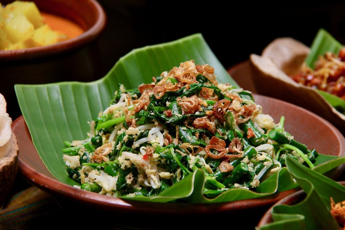 Sayur Kelopo tradisional, hidangan gurih khas Nusantara dengan perpaduan kelapa parut dan sayuran segar