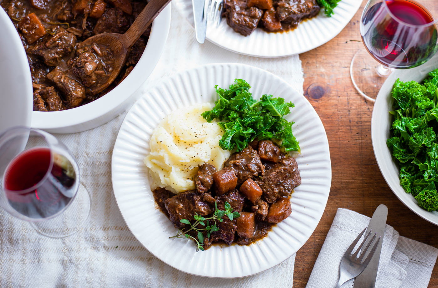 A Classic French Comfort Dish – Slow-Cooked Beef Bourguignon with Rich Red Wine Sauce