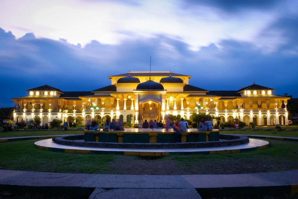 Istana Maimun: Keindahan dan Kemegahan