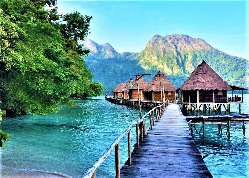 Pantai Ora Maluku