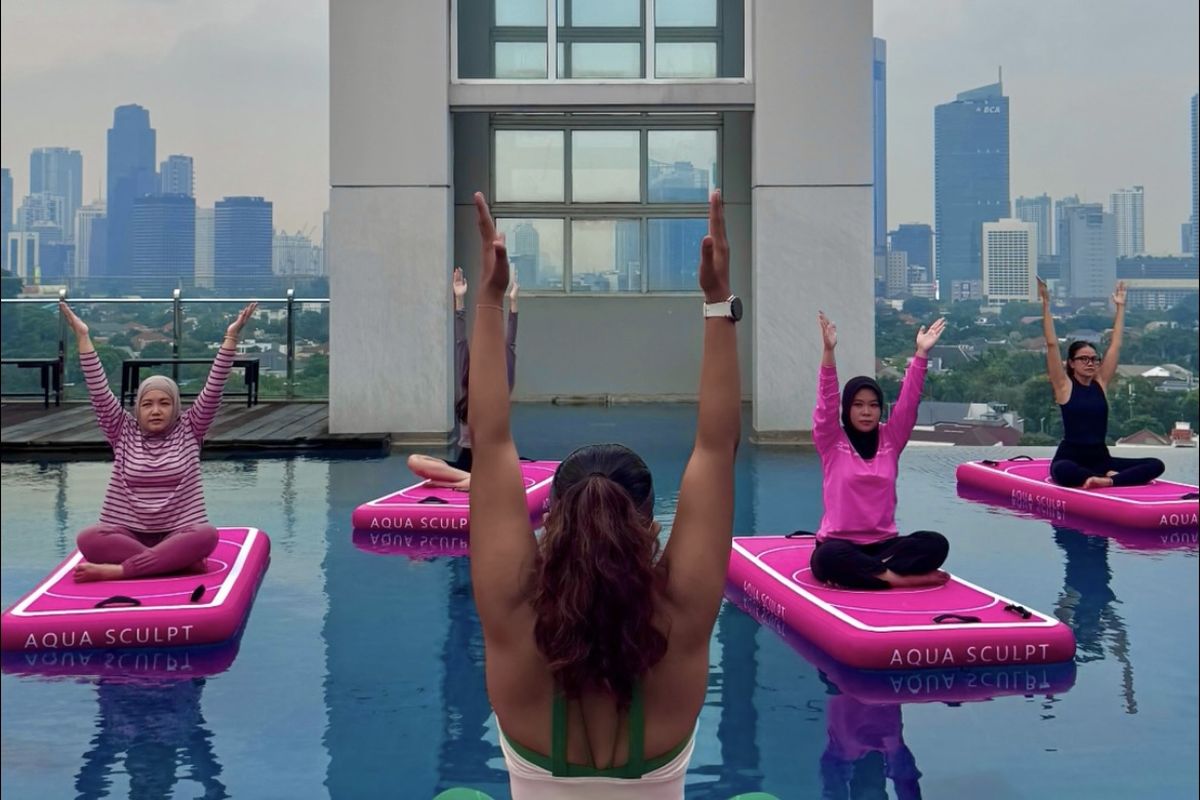 Floating Yoga