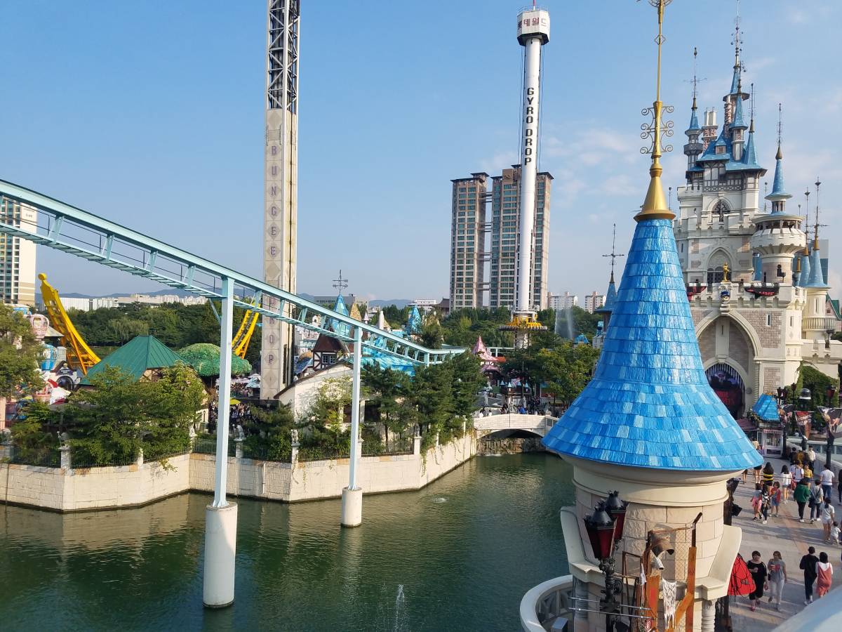 keindahan Lotte World