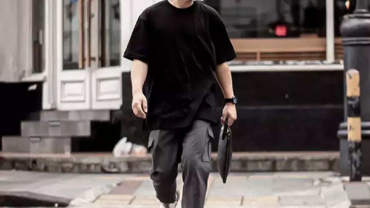 Evolusi Gaya baju oversized dari Kebutuhan Menjadi Identitas