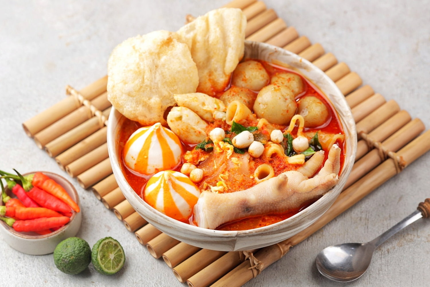 Makanan Pedas Ekstrem