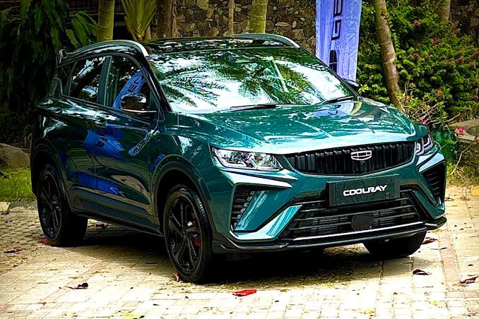 Geely Coolray Meluncur