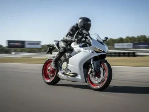 Motor Ducati, Perpaduan Kecepatan, Gaya, dan Warisan Balap yang Selalu Memikat Pecinta Otomotif
